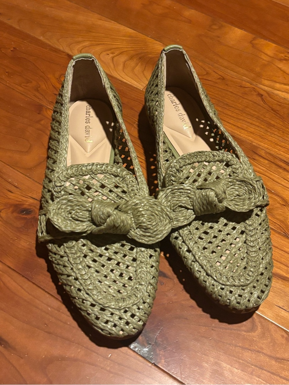 Charles’s David FINITE FLAT Olive Green Braided Woven Loafers